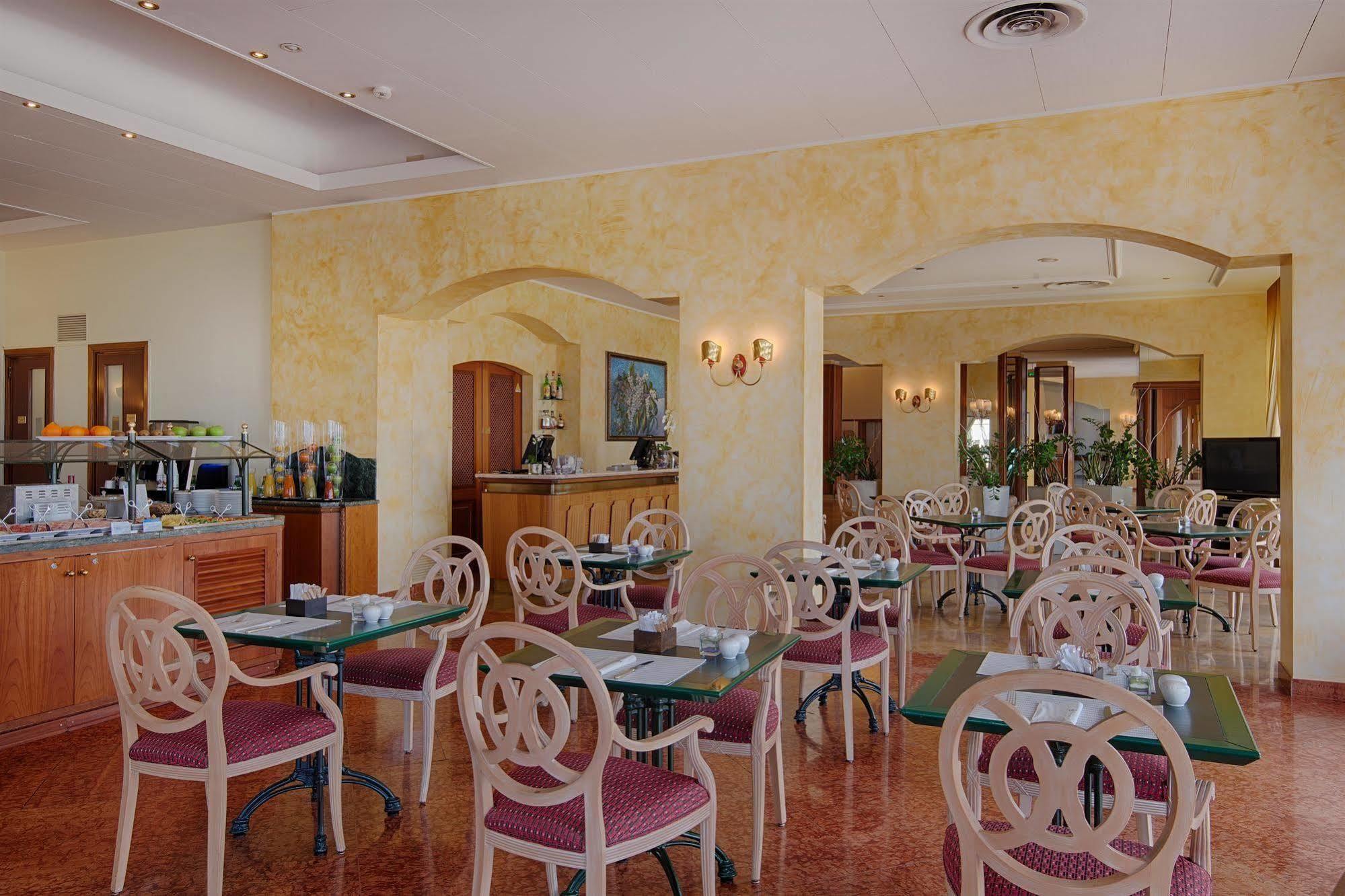 Hotel Nh Ancona Exterior foto