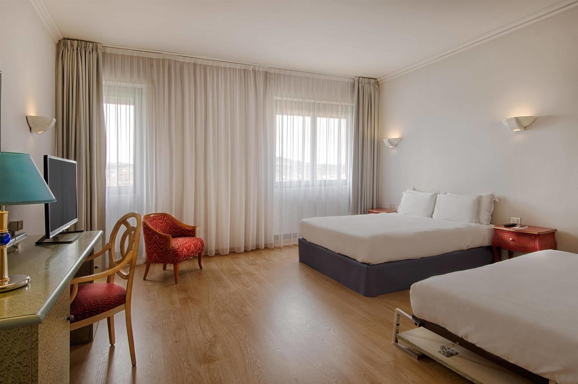 Hotel Nh Ancona Exterior foto