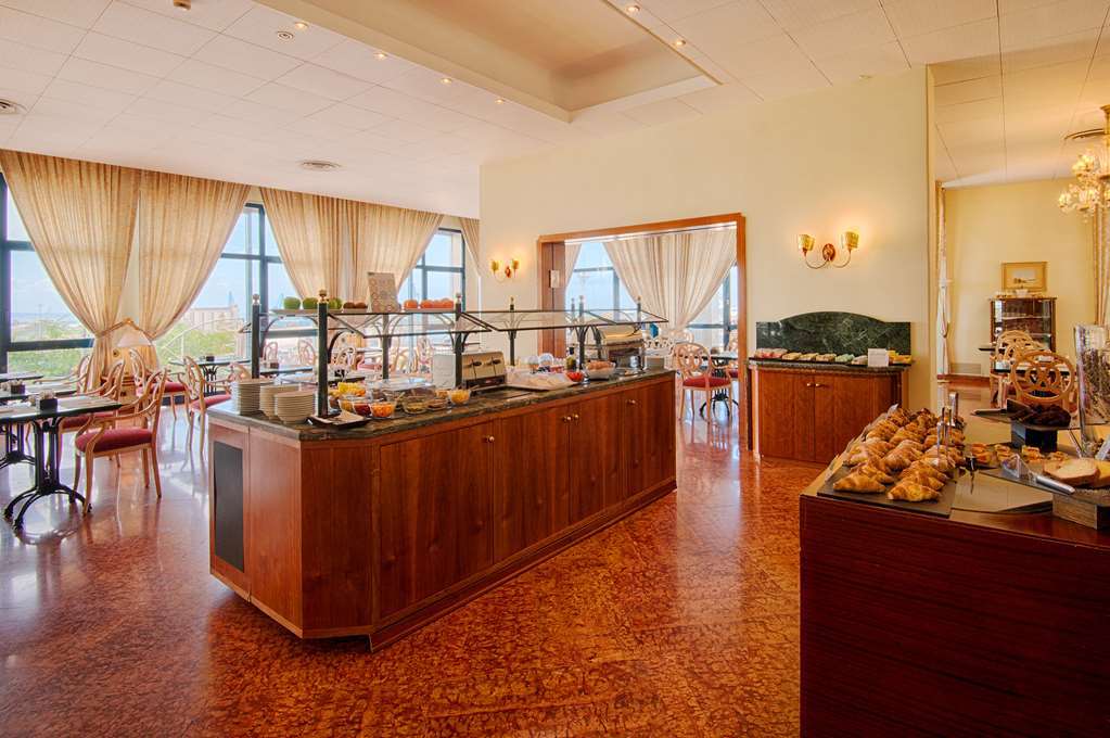 Hotel Nh Ancona Restaurant foto